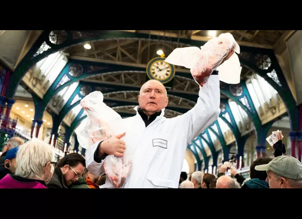 Excitement as traditional Christmas market returns for first time since pandemic began.