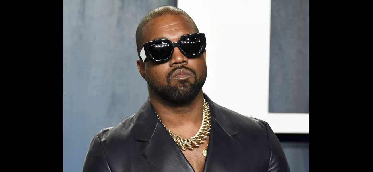 Kanye apologizes to Jewish community after creating stir with antisemitic remarks.