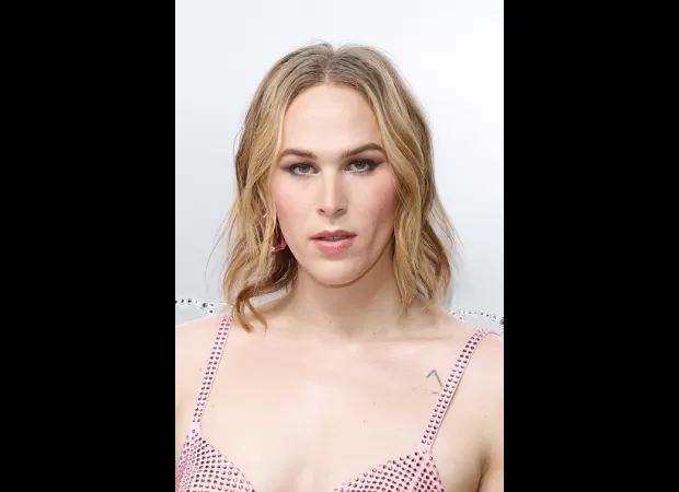 13 Reasons Why actress accuses airline of discriminating against her based on gender identity.