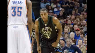 NBA player Khris Middleton gave a $1,000 tip to the staff at Brooklyn Chop House on Christmas.