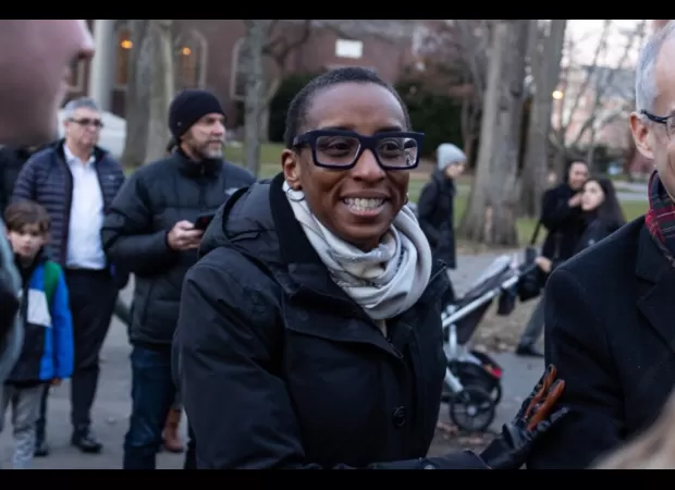 Harvard Pres. Gay's 2001 research examined for data analysis method.