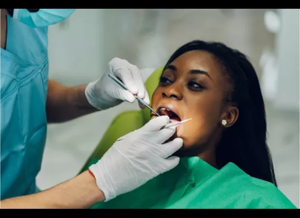 Dentist sued for allegedly using unsafe anesthesia & providing subpar care to patient.