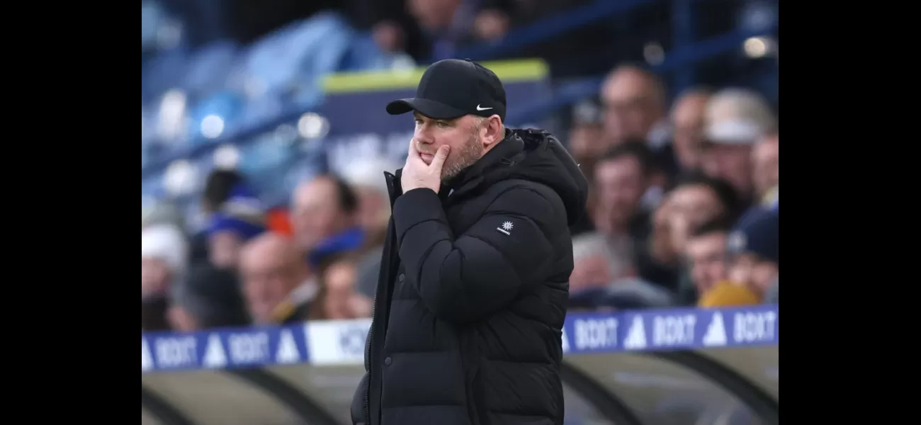 Rooney criticizes fans for singing 