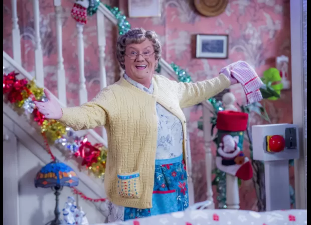Critics claim Mrs Brown's Boys reused 50-yr-old jokes in New Year's special.