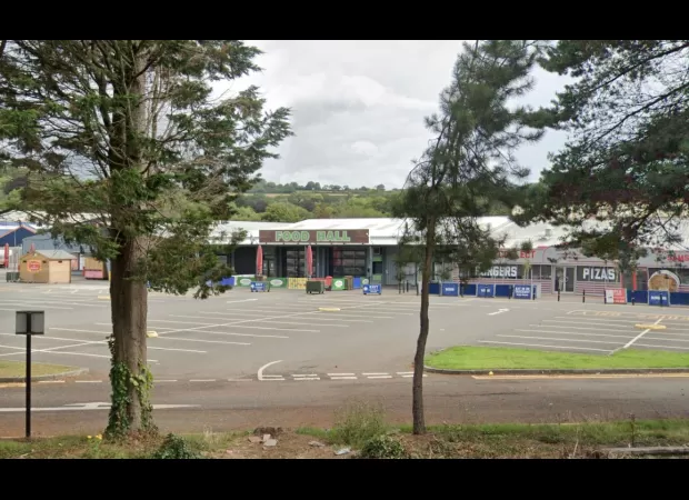 Man not guilty of deliberately spreading poo in toilets, leaving it for a cleaner to clean up.