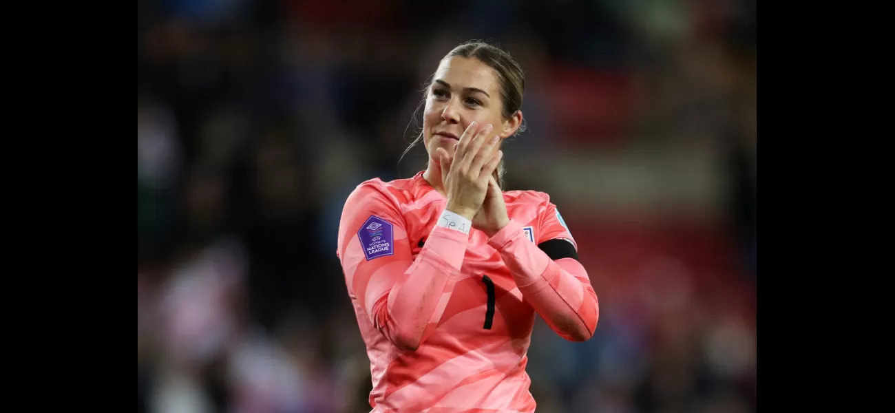 Arsenal no longer interested in Mary Earps as PSG have taken the lead in signing the star Lionesses keeper.
