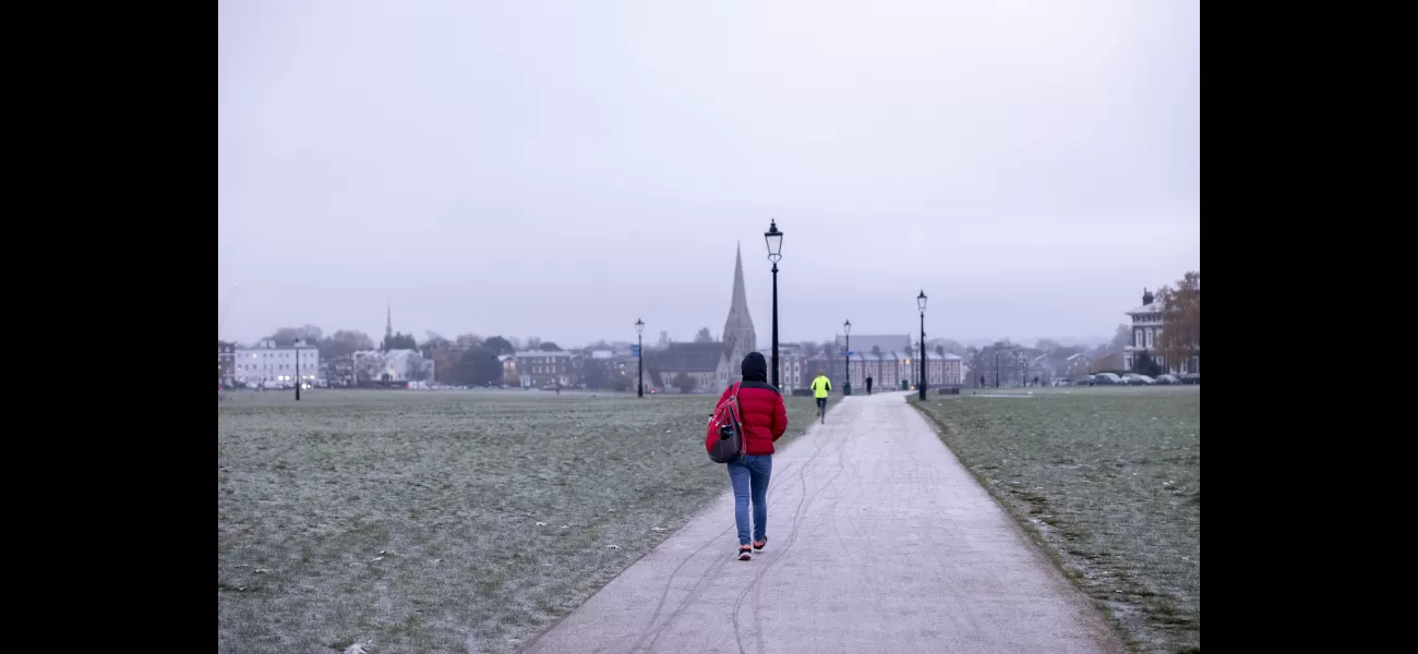 Snow predicted in London today with dangerous weather warning issued.
