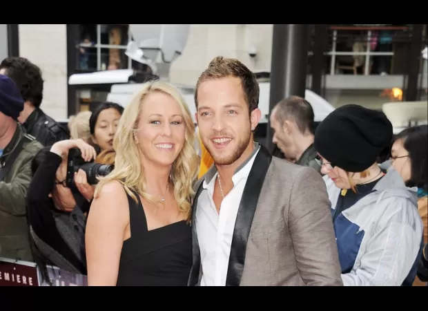 Gill Catchpole, wife of James Morrison, has died at age 45 at their home.