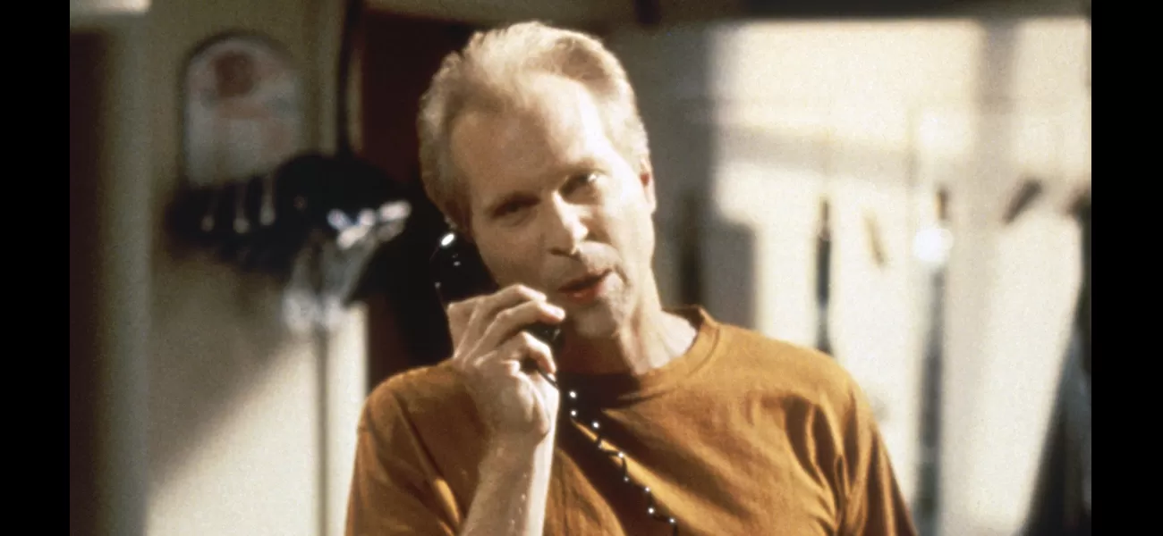 Actor Peter Crombie, known for his role on Seinfeld, passed away at the age of 71.