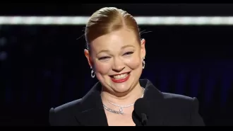 Actress Sarah Snook faced criticism from a movie producer for indulging in a small piece of cake while on set for Succession.
