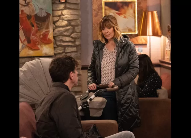 In upcoming episodes, Rhona Goskirk will have to say a heartbreaking goodbye on Emmerdale.