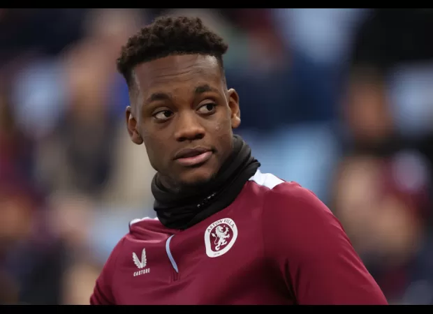 Villa's Jhon Duran addresses rumors of potential move to Chelsea.