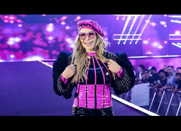 WWE wrestler Natalya shocks fans with graphic photo revealing the tough life of a female wrestler.