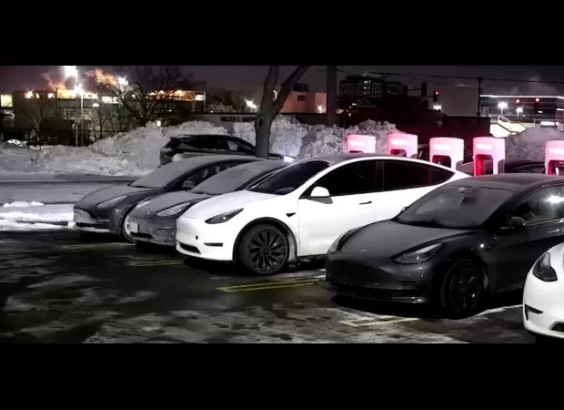Tesla drivers can't recharge cars because stations froze.