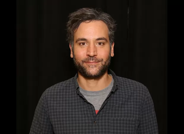 HIMYM actor Josh Radnor ties the knot during a snowstorm.