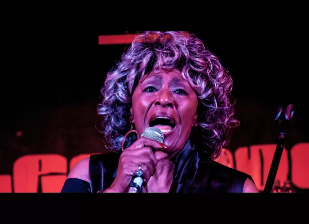 Soul music icon Marlena Shaw passes away at 84 in California.
