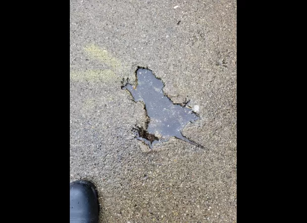 Residents living in the 'rat hole' describe their living conditions as unbearable and threaten to demolish it.