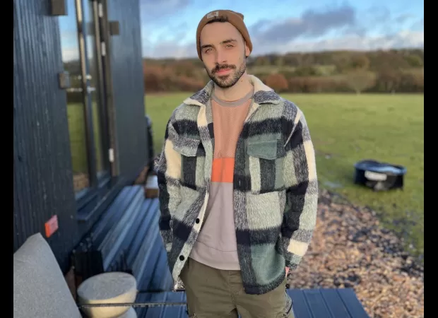 A charming cabin getaway, only 18 minutes away from London, is a hidden gem waiting to be discovered.