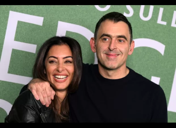 Ronnie O'Sullivan's partner, Laila Rouass, scolds snooker rival Ali Carter with a 