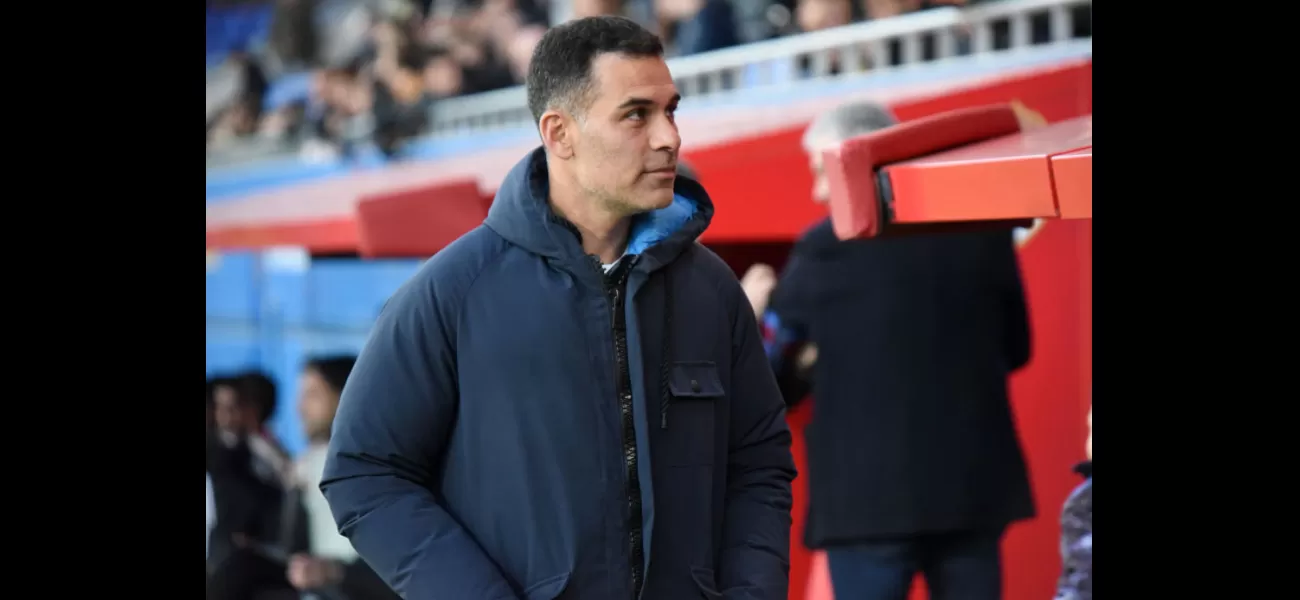 After Xavi's surprising decision to leave, a Barcelona icon expresses interest in taking his place.