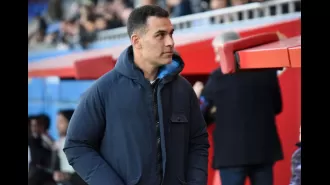 After Xavi's surprising decision to leave, a Barcelona icon expresses interest in taking his place.