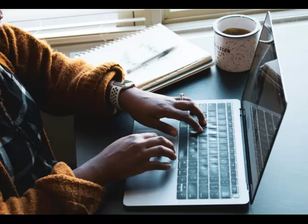 Los Angeles Times layoffs cause concern in journalism industry as crisis continues.