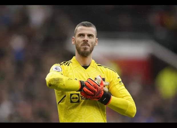 David de Gea, ex-Manchester United goalie, in negotiations with Saudi Pro League team.