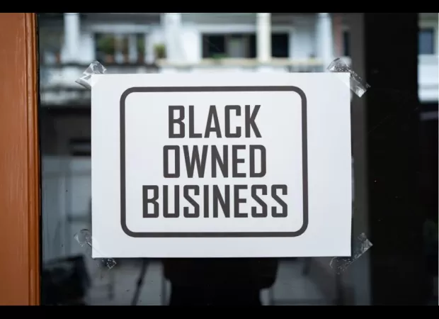 NYT criticized for not including Black-owned businesses in article about Detroit Lions' playoff success.