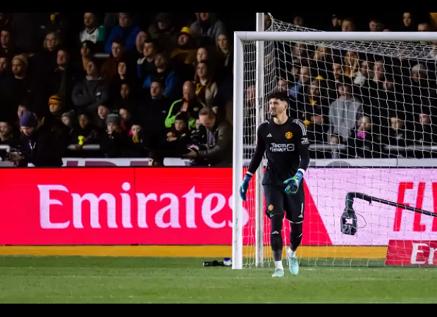Ten Hag comments on Bayindir's Man Utd debut and reveals when Onana will come back.