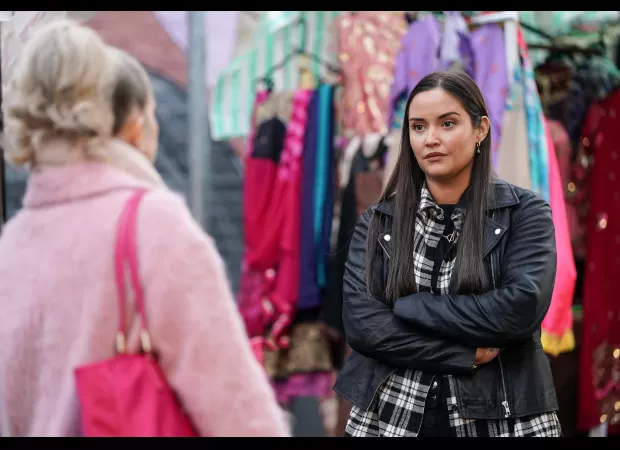 Lauren and Kathy confront a drunken Linda as the end nears on EastEnders.