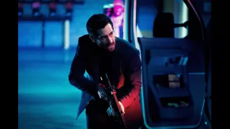 Jake Gyllenhaal's new movie on Netflix is a thrilling adrenaline rush with expertly executed fast-paced scenes.
