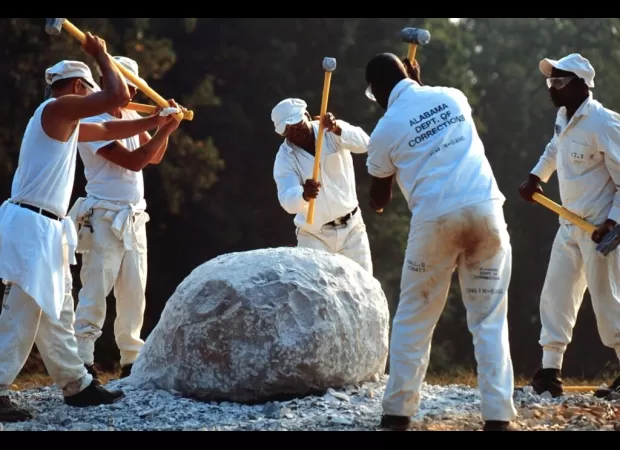 Report connects popular food chains to using inmates for labor.