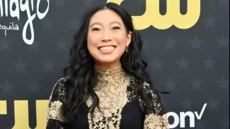 Awkwafina thinks British pigeons are well-mannered compared to the ones in the US.