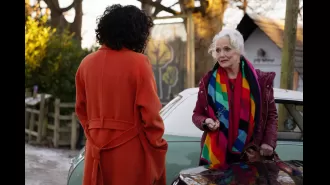 Upcoming Emmerdale: Suzy and Mary bond after kind act.