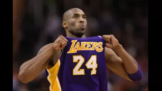 The Los Angeles Lakers will reveal a statue of Kobe Bryant.