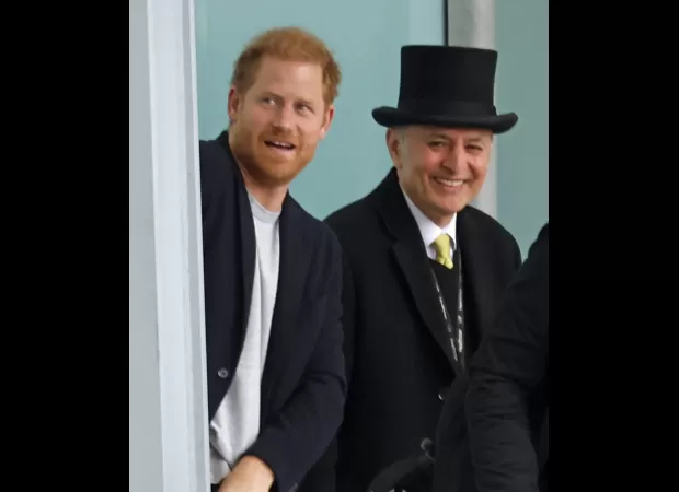 Harry returns to Los Angeles after a short trip to visit his father lasting 26 hours.