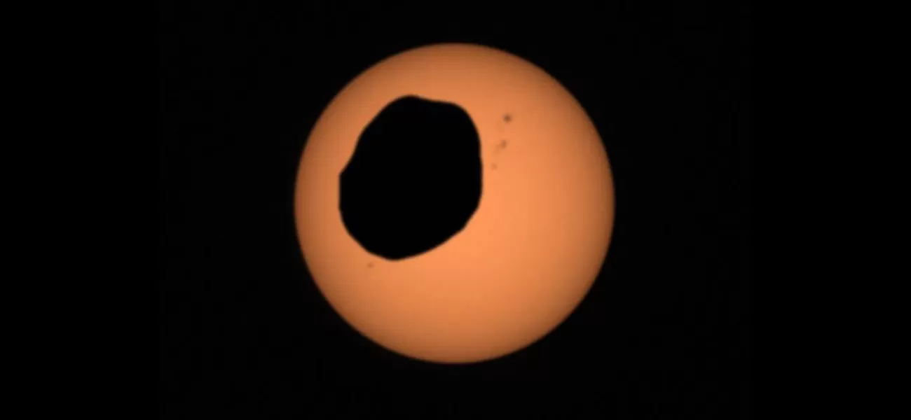 Catch a mind-blowing and bumpy solar eclipse on Mars.
