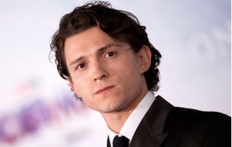 Tom Holland's production of Romeo and Juliet leads to ticket chaos akin to Glastonbury as eager fans rush to secure seats.