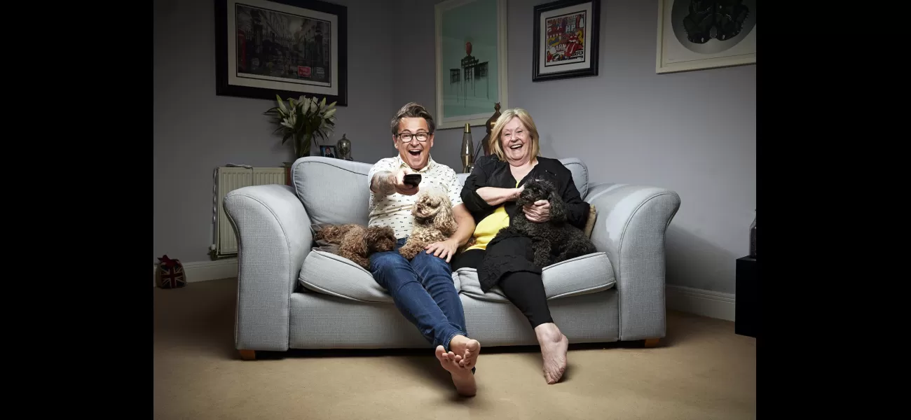 Viewers of Gogglebox angered by poor timing of tribute following segment about butt plugs.