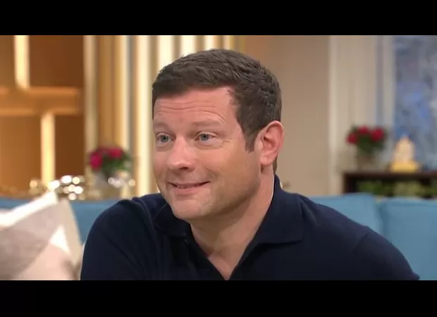 Dermot O'Leary and his co-star on This Morning disagree on maternity pay.