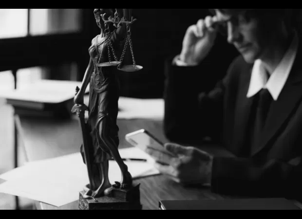 A judge in Oklahoma is facing backlash for sending hundreds of mocking texts during a murder trial.