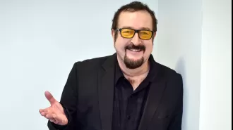Fans of Steve Wright were moved by Liza Tarbuck's emotional tribute on BBC radio, praising her for honoring Wrighty.