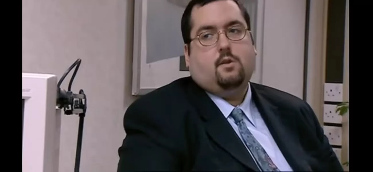The actor Ewen MacIntosh, known for his role in The Office, has passed away at 50 years old with a tribute from Ricky Gervais.
