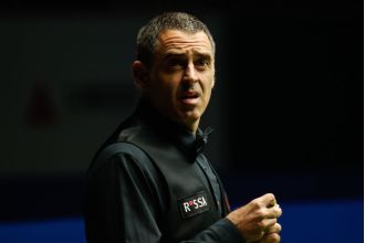 Selby confident in his abilities despite facing snooker legend O'Sullivan.