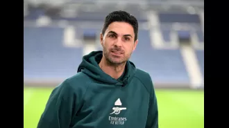 Arsenal's manager, Mikel Arteta, compliments a player from Porto before their upcoming match.