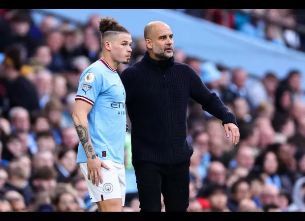 Guardiola apologizes to Phillips for calling him too heavy.
