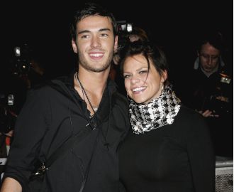 Jade Goody's husband commemorates tragic anniversary with important advice.