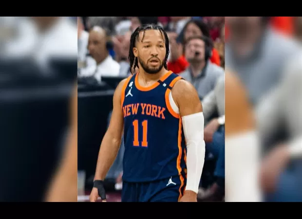 Brooks Brothers signs NBA player Jalen Brunson as ambassador, a major win for the brand.