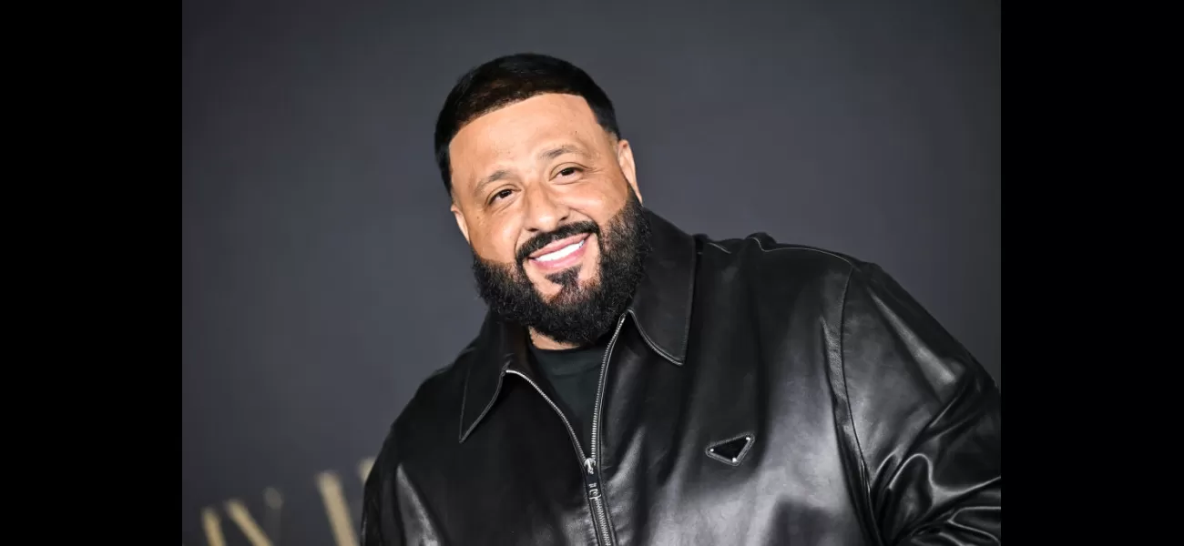 DJ Khaled embarrassed himself by forcing Black security guards to lift him on stage for a foolish reason.