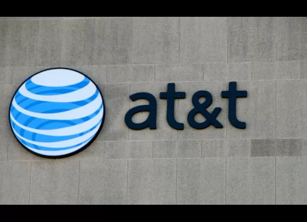 AT&T will give $5 credit for recent nationwide network outage.